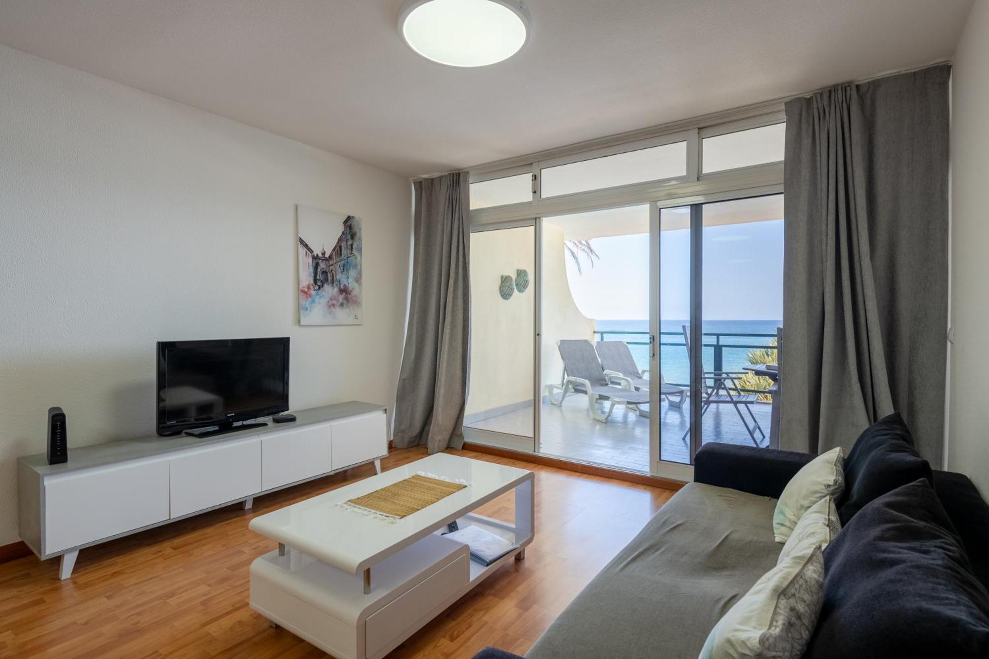 Atlantic View Apartment At Formosa Beach Funchal  Bagian luar foto